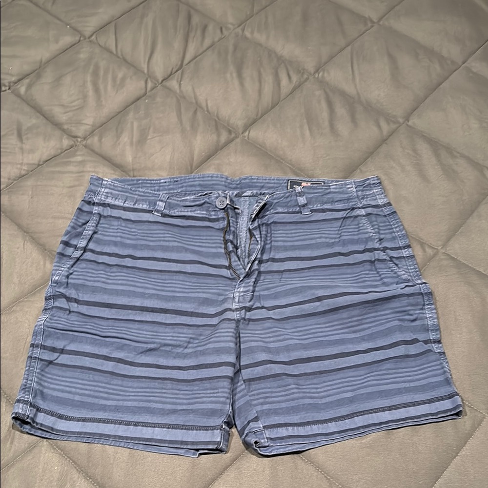 Vineyard Vines Blue Striped Shorts